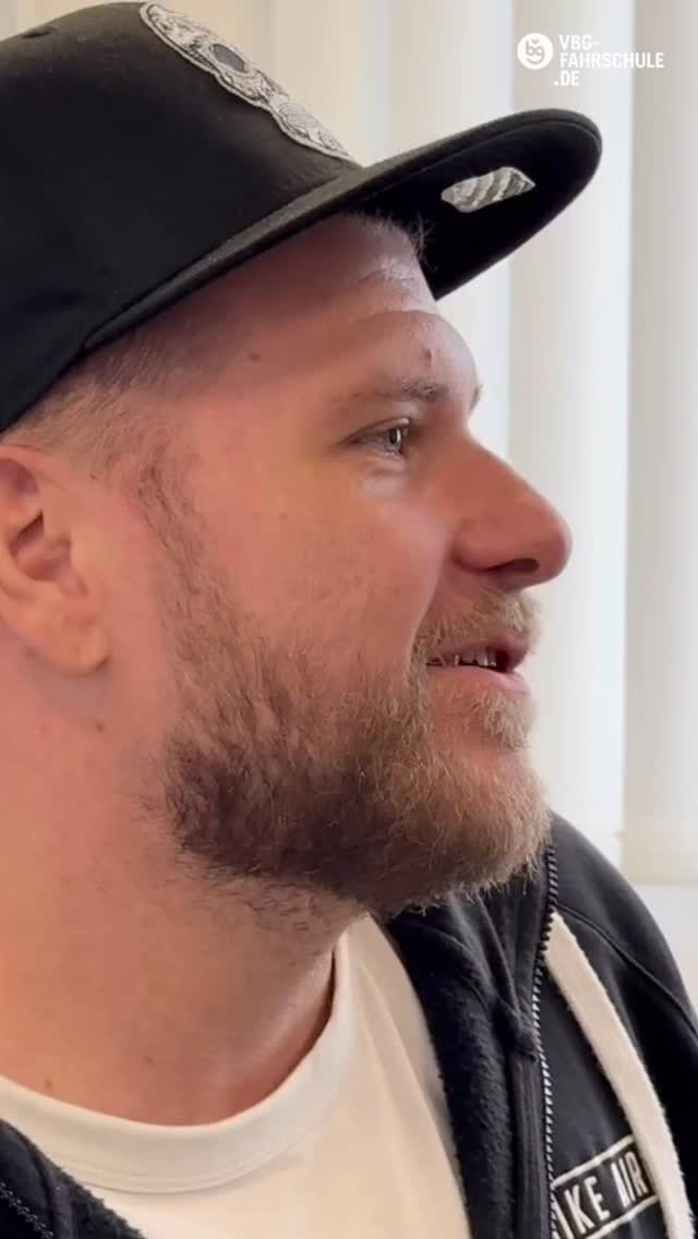 Instagram post from vbg_fahrschule. This post is in position 1.